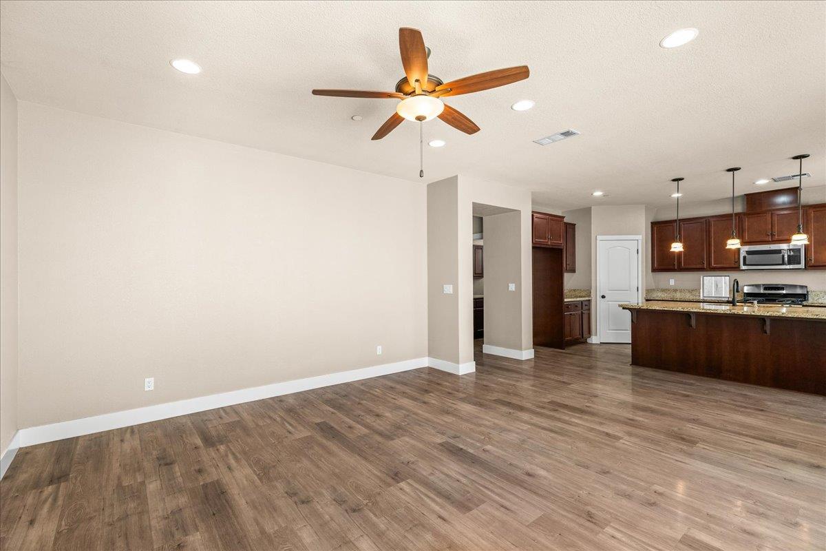 2809 Greger St, Oakdale, CA 95361