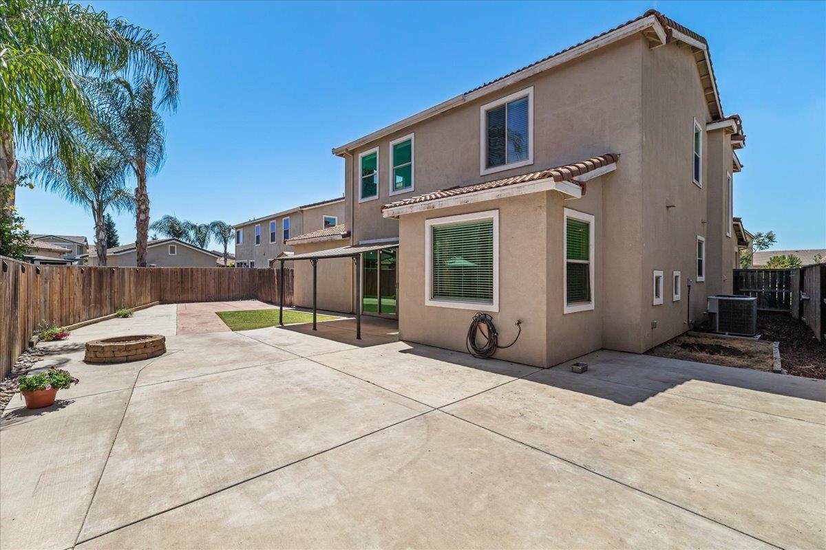2809 Greger St, Oakdale, CA 95361