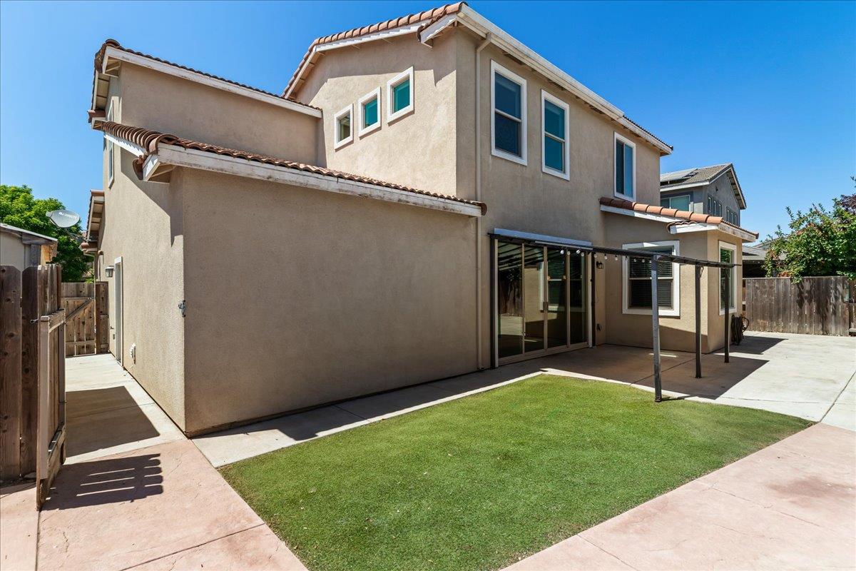 2809 Greger St, Oakdale, CA 95361