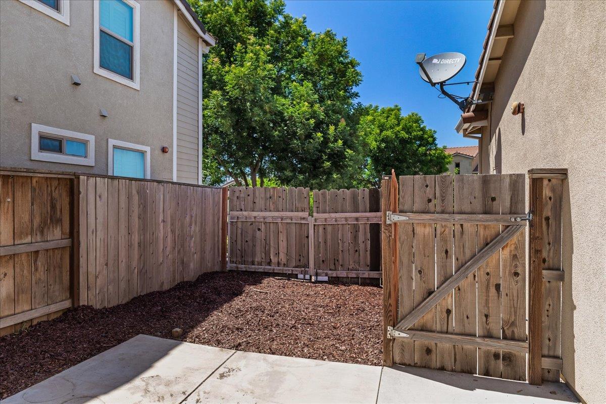 2809 Greger St, Oakdale, CA 95361