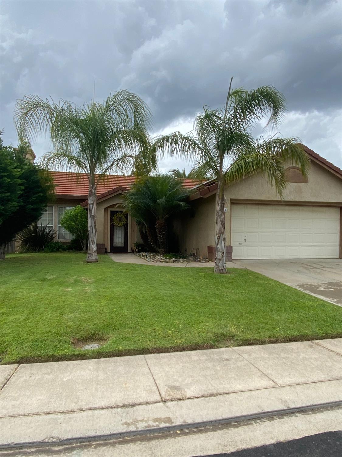 5819 Thoroughbred Dr, Riverbank, CA 95367