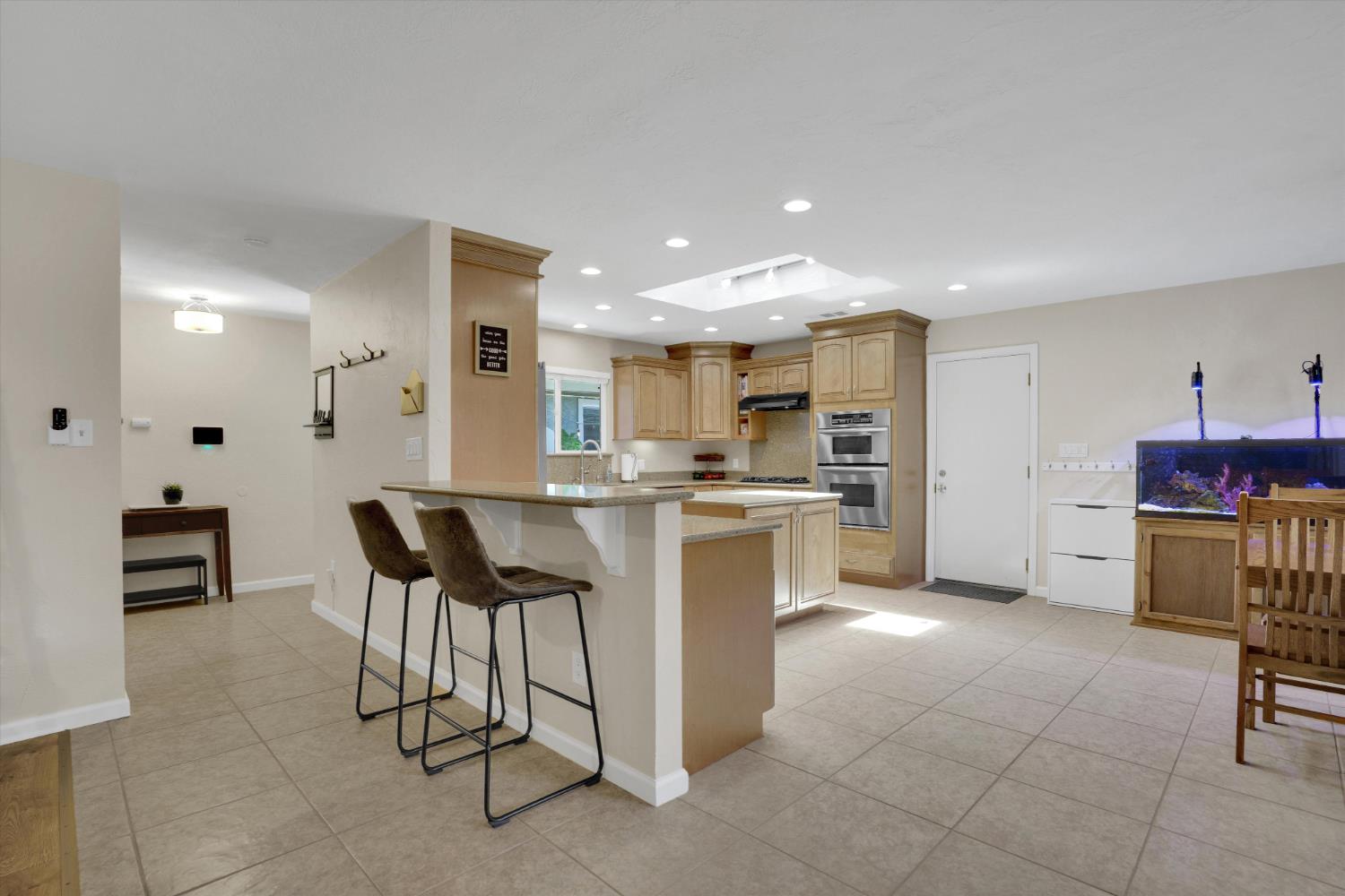 1177 Pine St, Manteca, CA 95336
