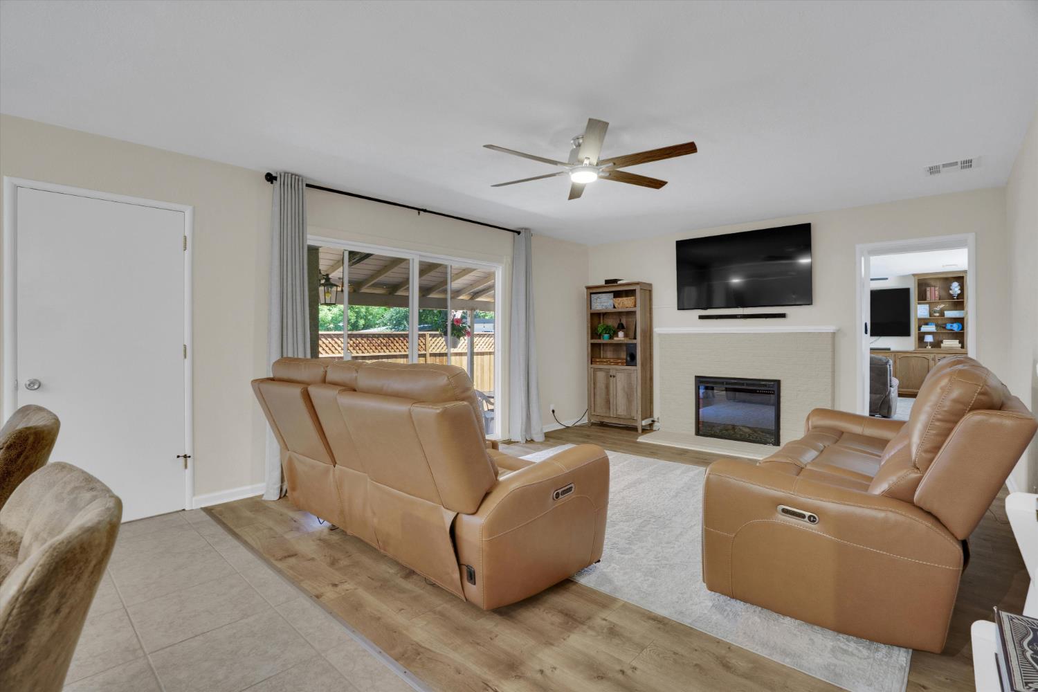 1177 Pine St, Manteca, CA 95336
