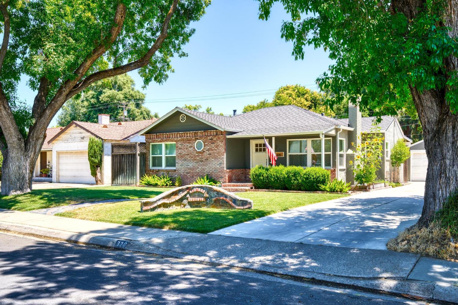 320 N Santa Cruz Ave, Modesto, CA 95354