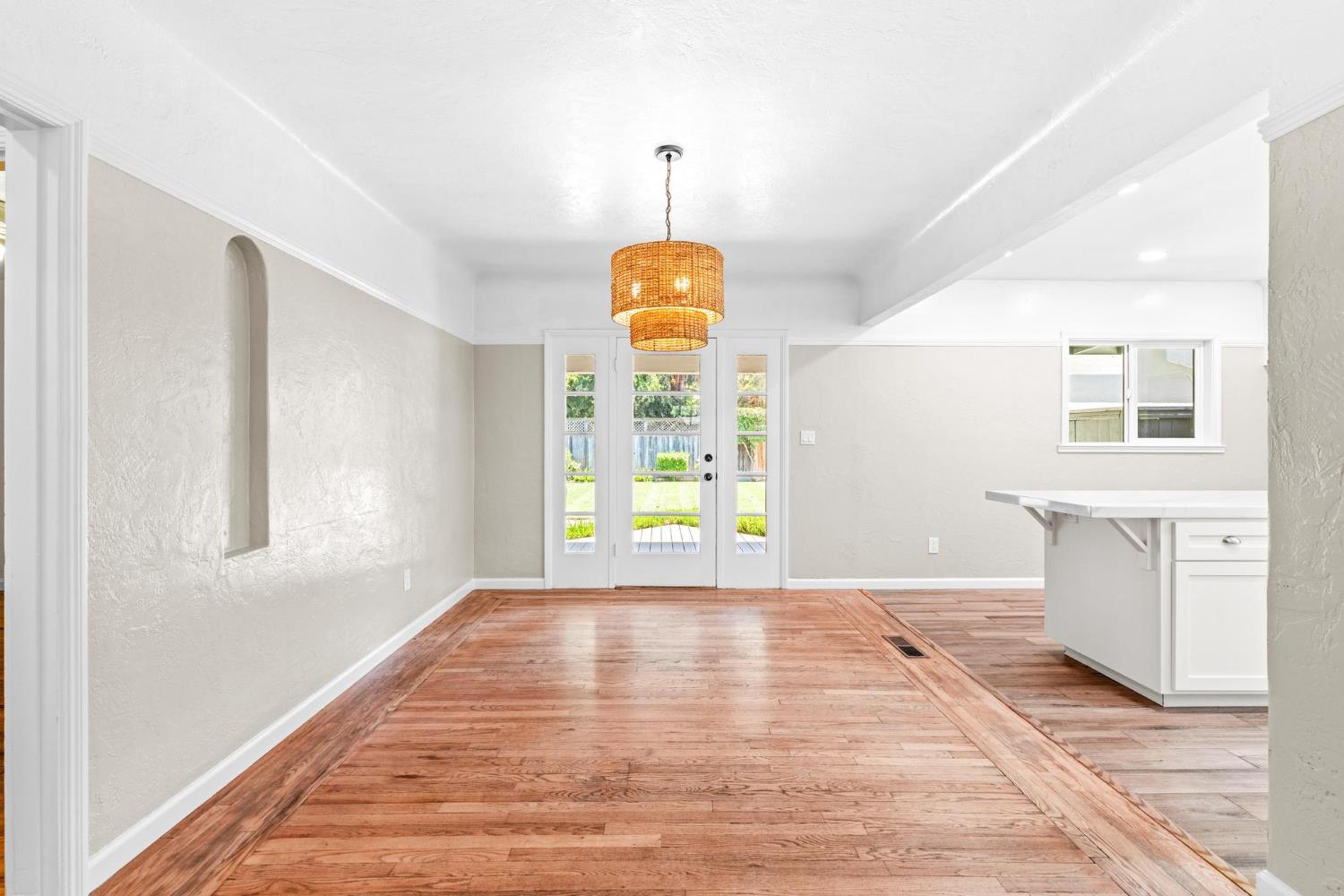 320 N Santa Cruz Ave, Modesto, CA 95354