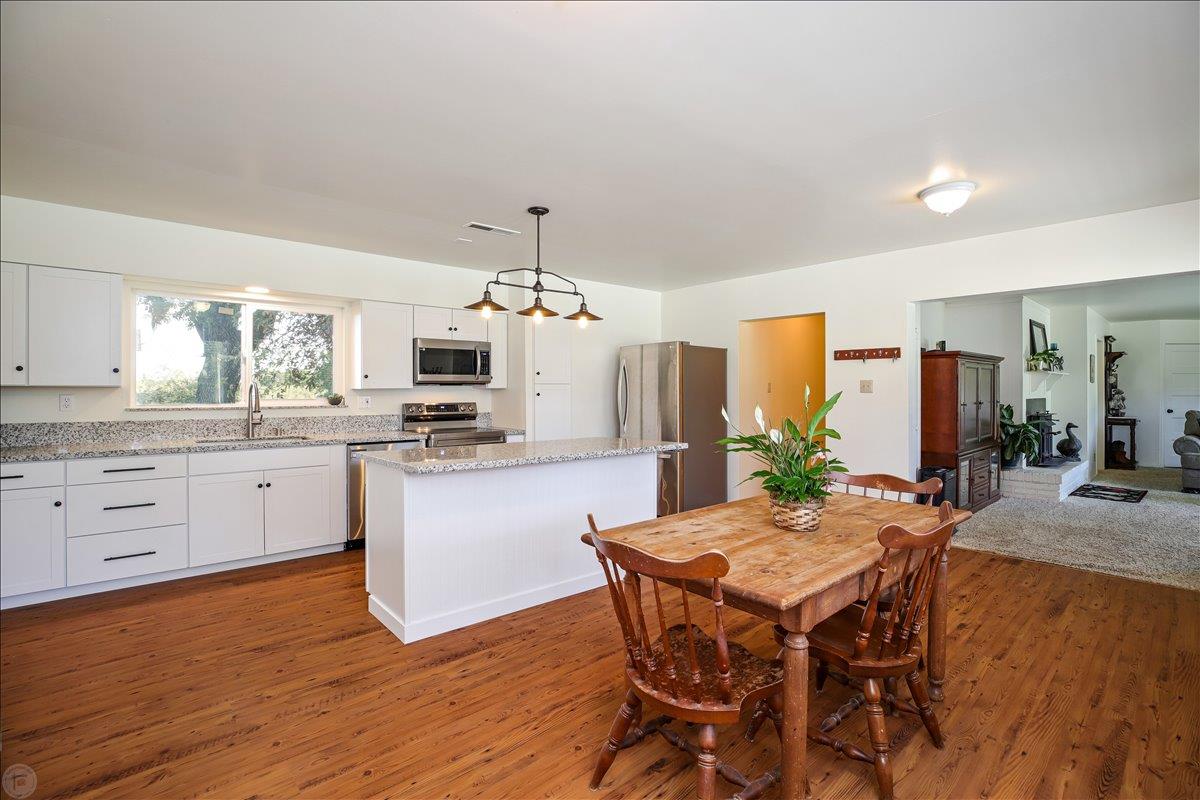28937 Upper Rd, Newman, CA 95360