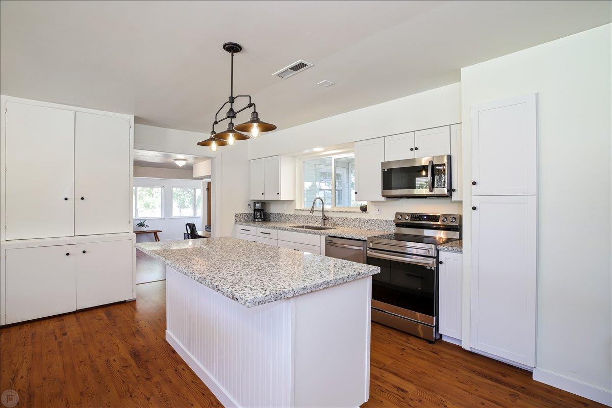 28937 Upper Rd, Newman, CA 95360