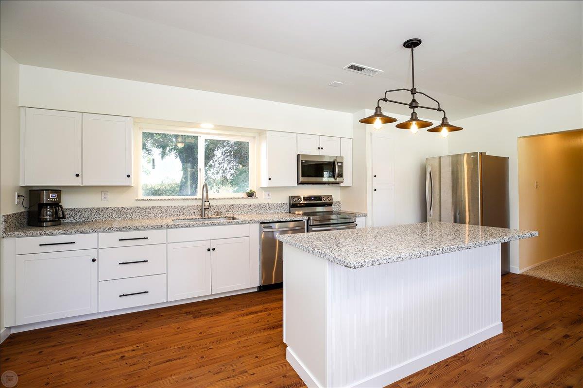 28937 Upper Rd, Newman, CA 95360
