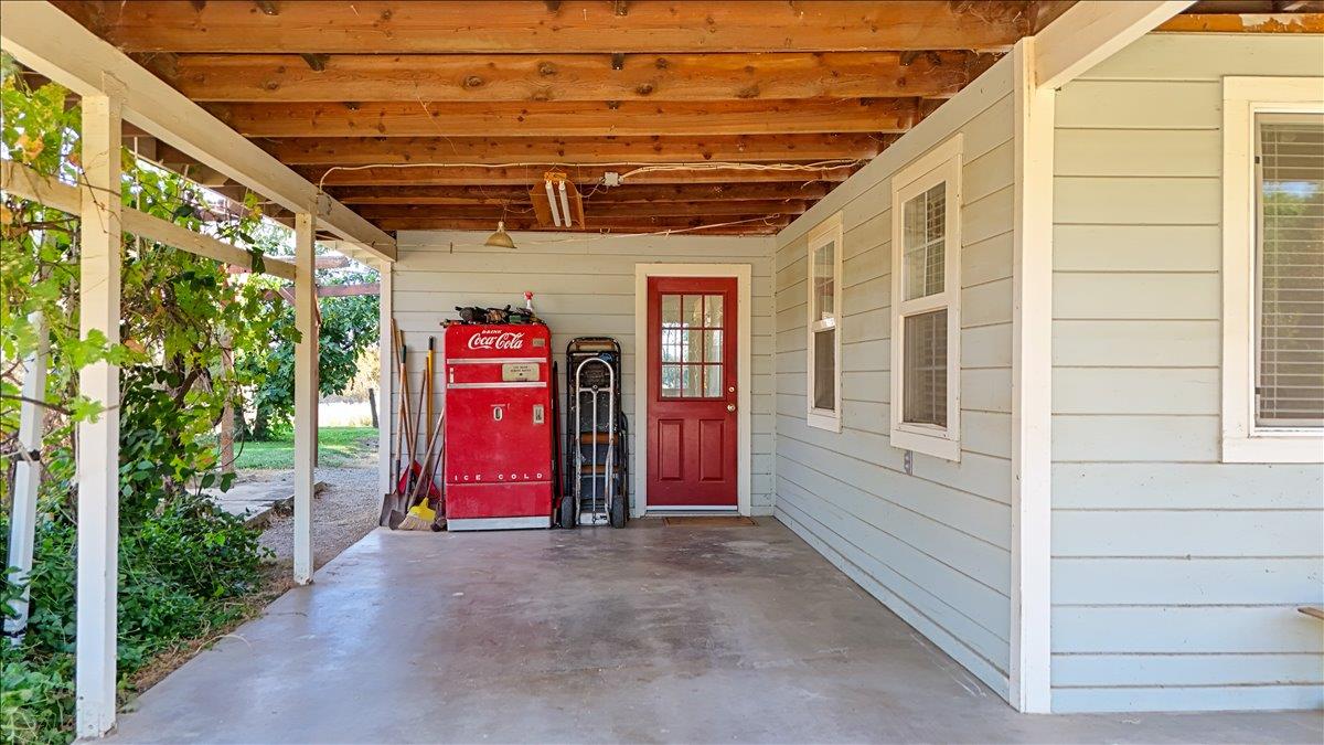 28937 Upper Rd, Newman, CA 95360