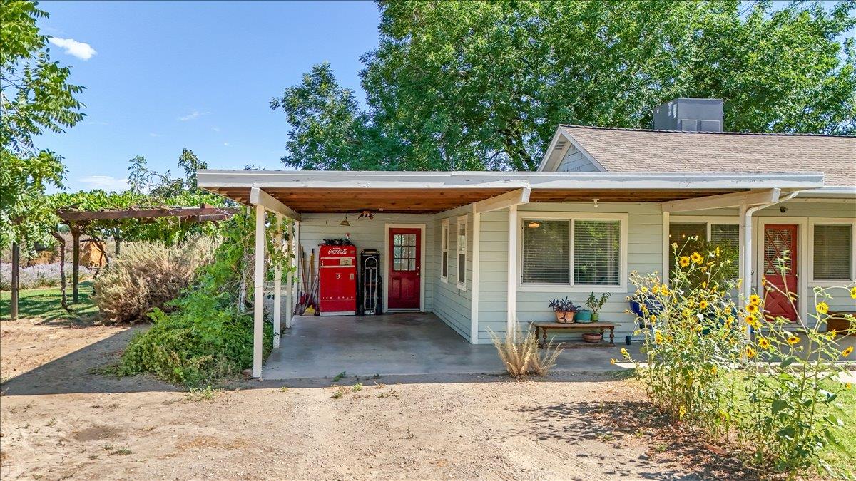 28937 Upper Rd, Newman, CA 95360