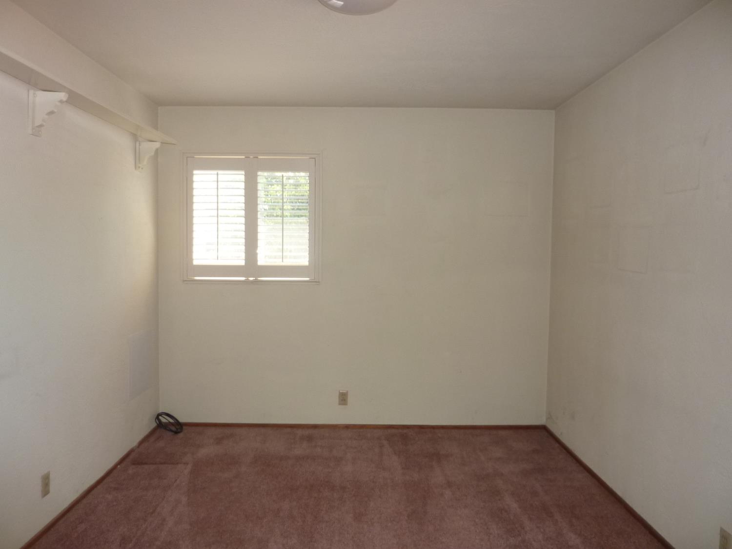 719 S Maple Ave, Manteca, CA 95337