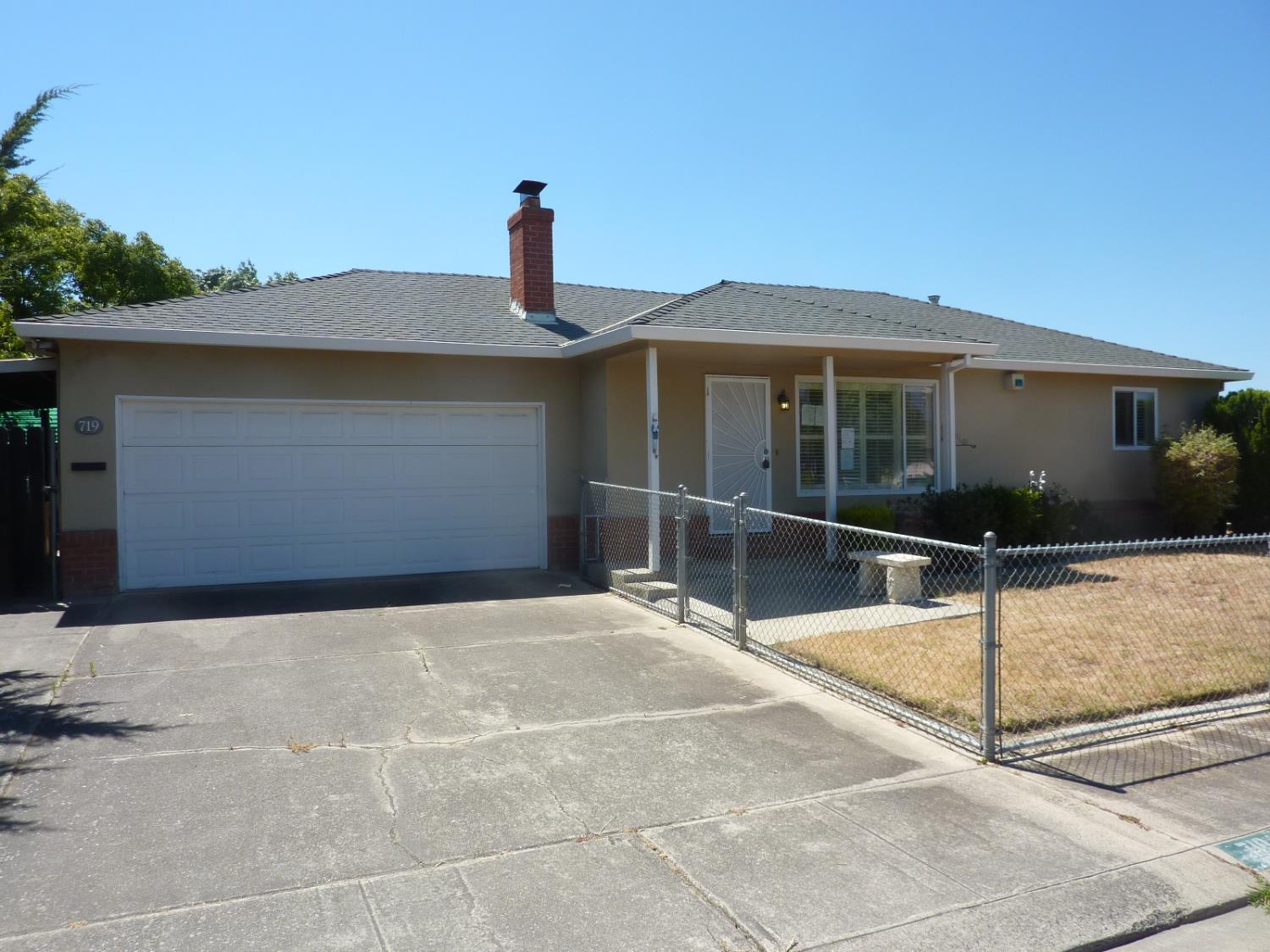 719 S Maple Ave, Manteca, CA 95337