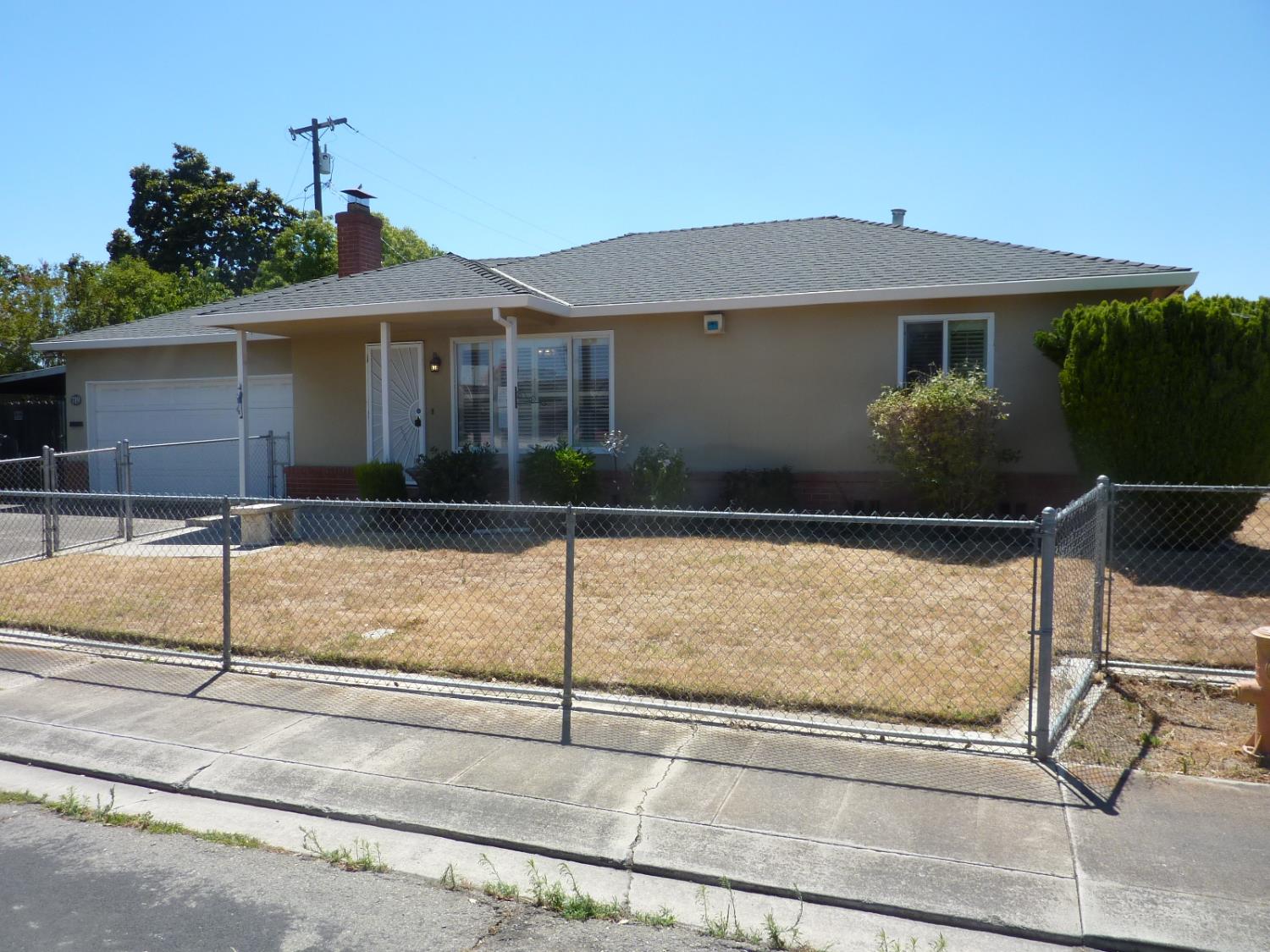 719 S Maple Ave, Manteca, CA 95337