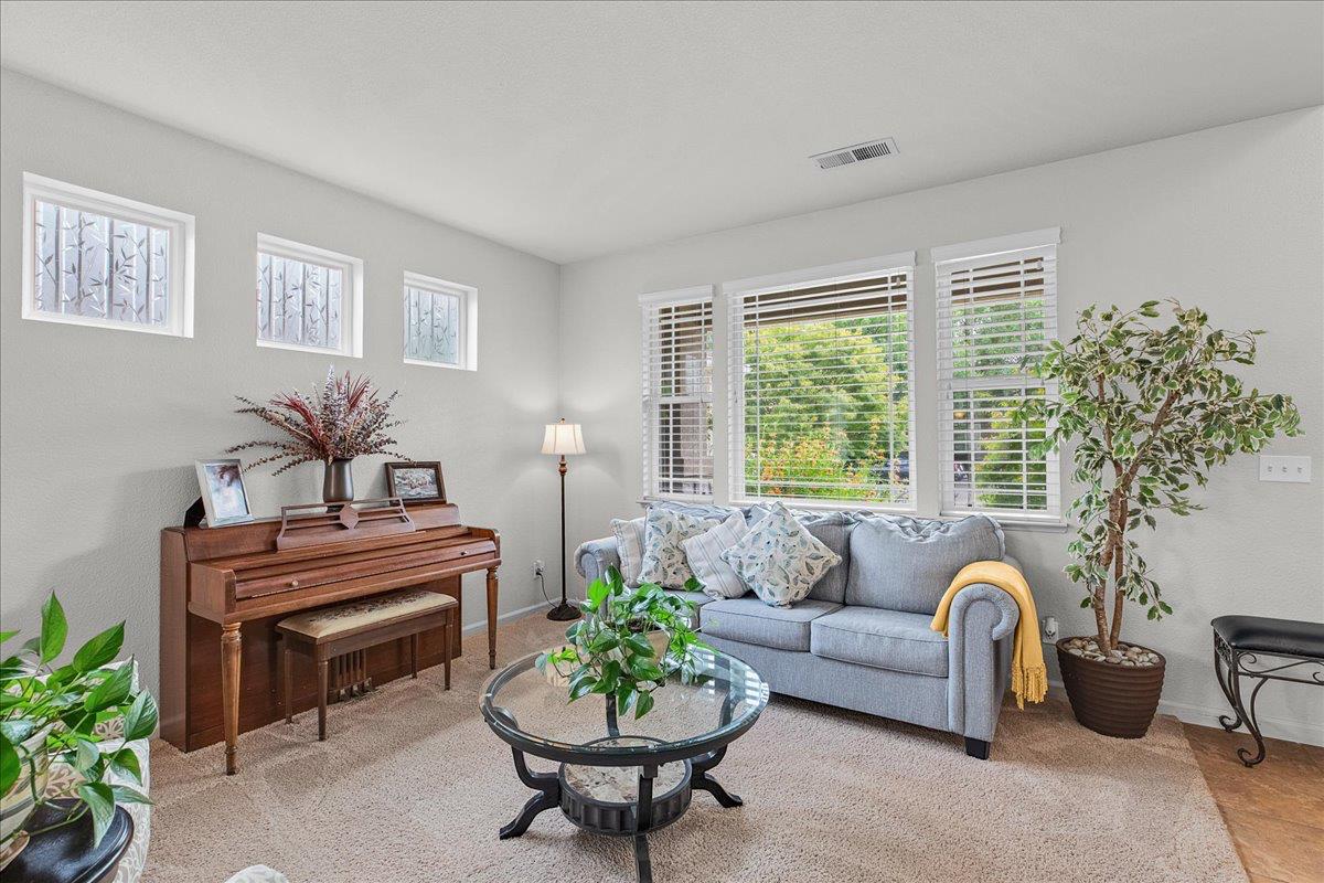 2701 Ashbrook Dr, Modesto, CA 95355