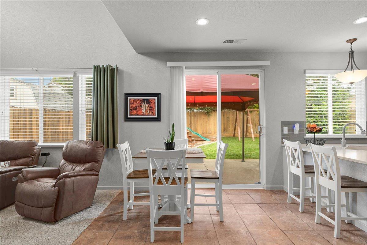 2701 Ashbrook Dr, Modesto, CA 95355