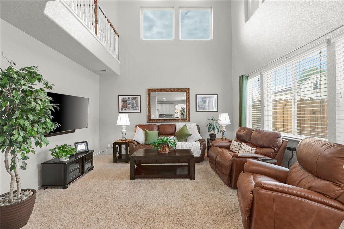2701 Ashbrook Dr, Modesto, CA 95355