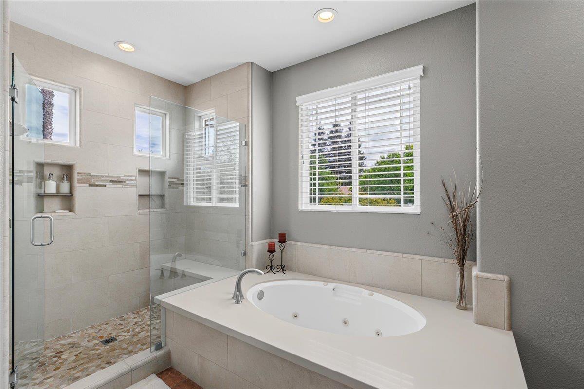 2701 Ashbrook Dr, Modesto, CA 95355