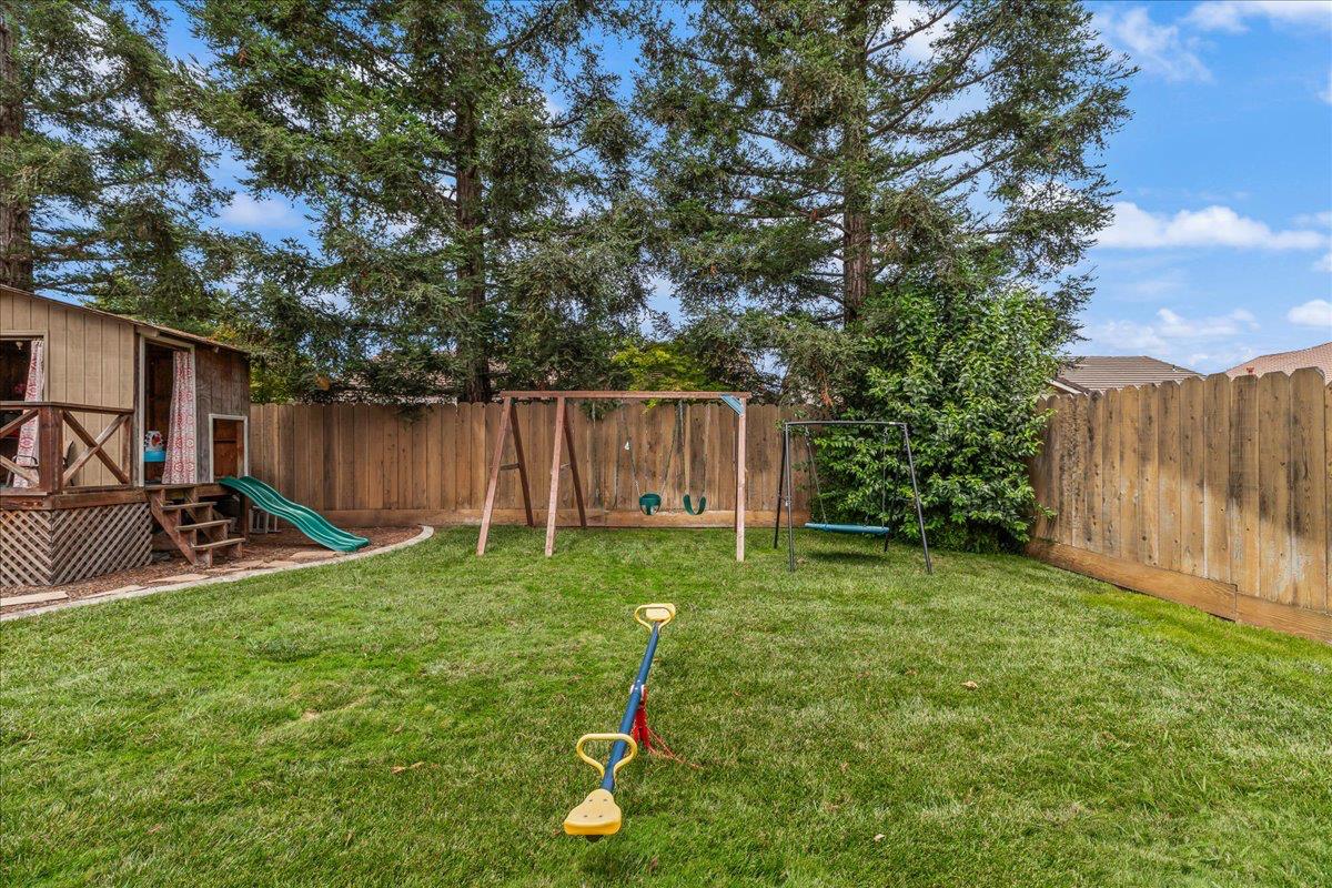 2701 Ashbrook Dr, Modesto, CA 95355
