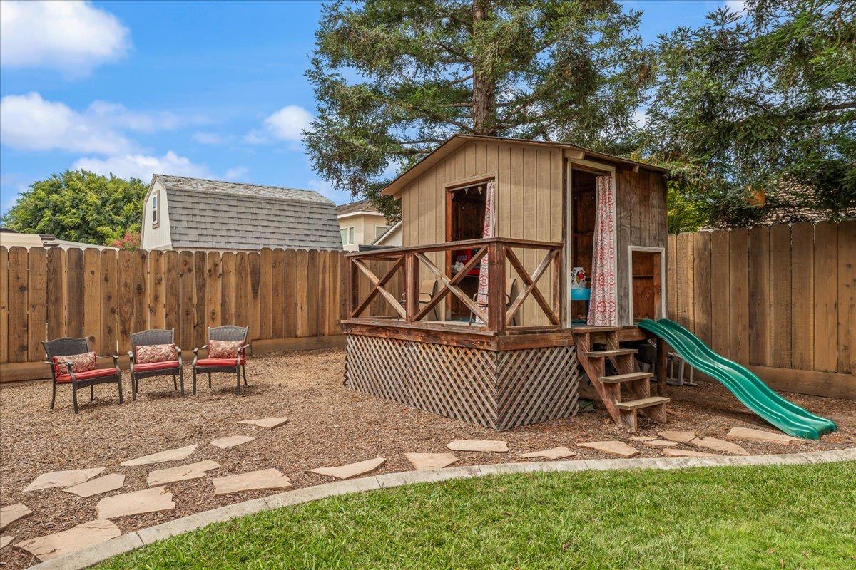 2701 Ashbrook Dr, Modesto, CA 95355