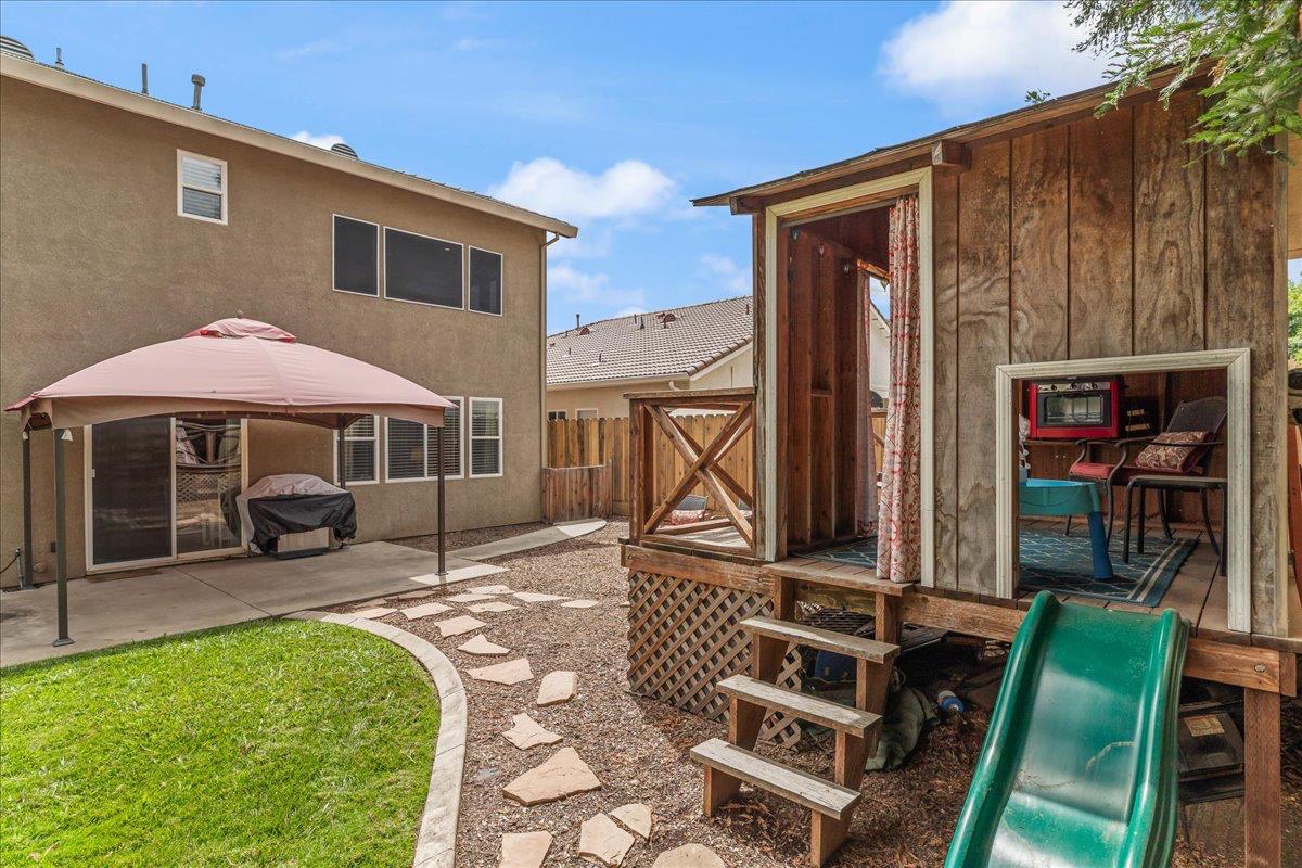 2701 Ashbrook Dr, Modesto, CA 95355