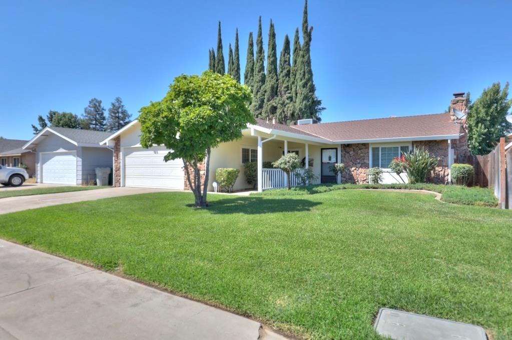 465 Center St, Atwater, CA 95301