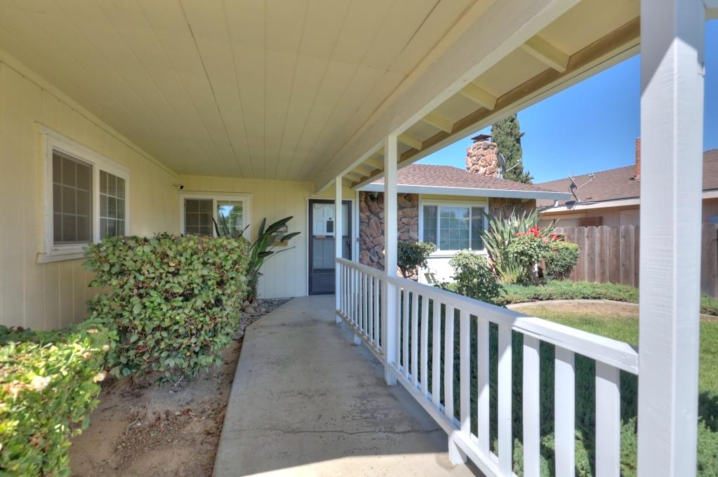 465 Center St, Atwater, CA 95301