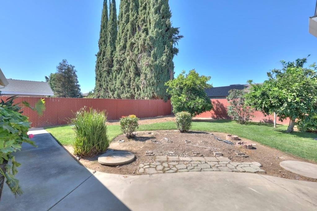 465 Center St, Atwater, CA 95301