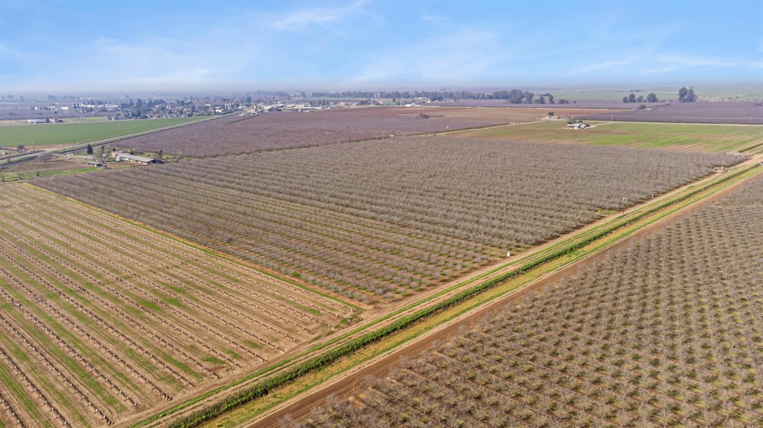 14075 Le Grand Rd, Le Grand, CA 95333