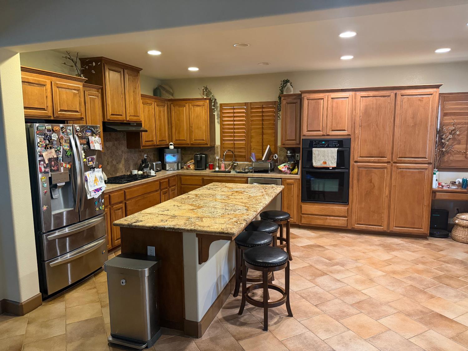 2383 Gregor St, Oakdale, CA 95361