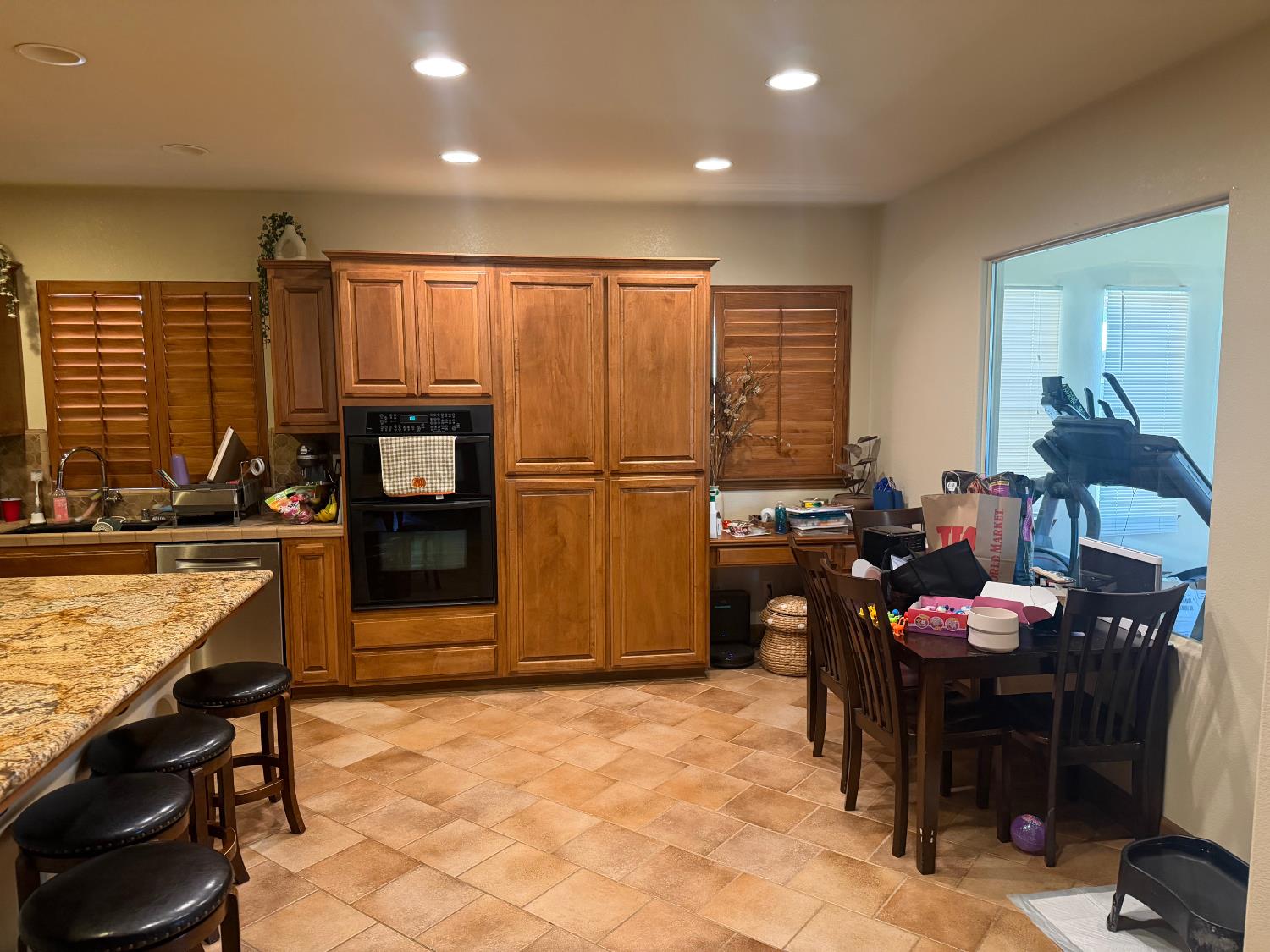 2383 Gregor St, Oakdale, CA 95361