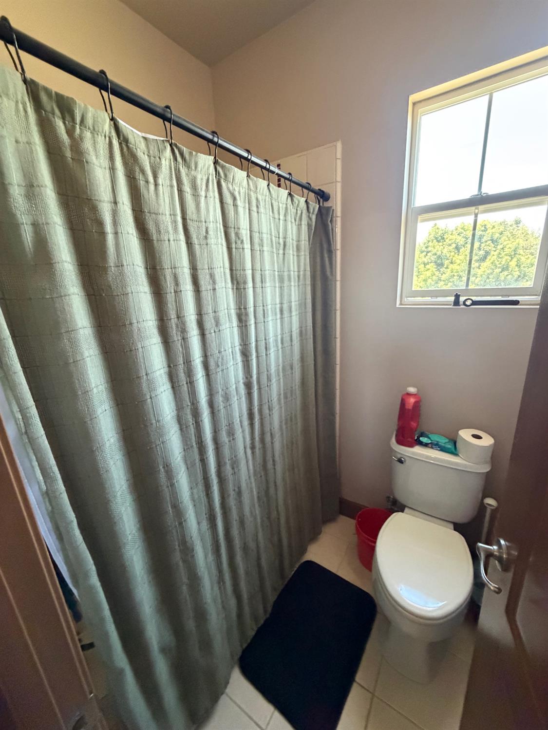 2383 Gregor St, Oakdale, CA 95361