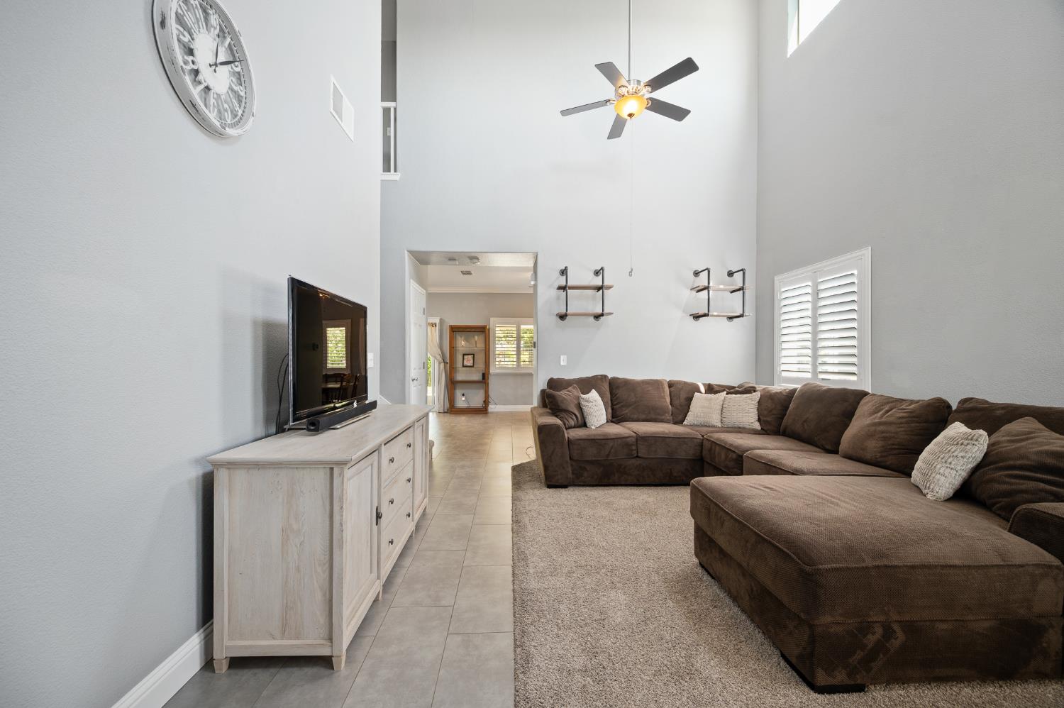 7005 Prelude Ln, Hughson, CA 95326