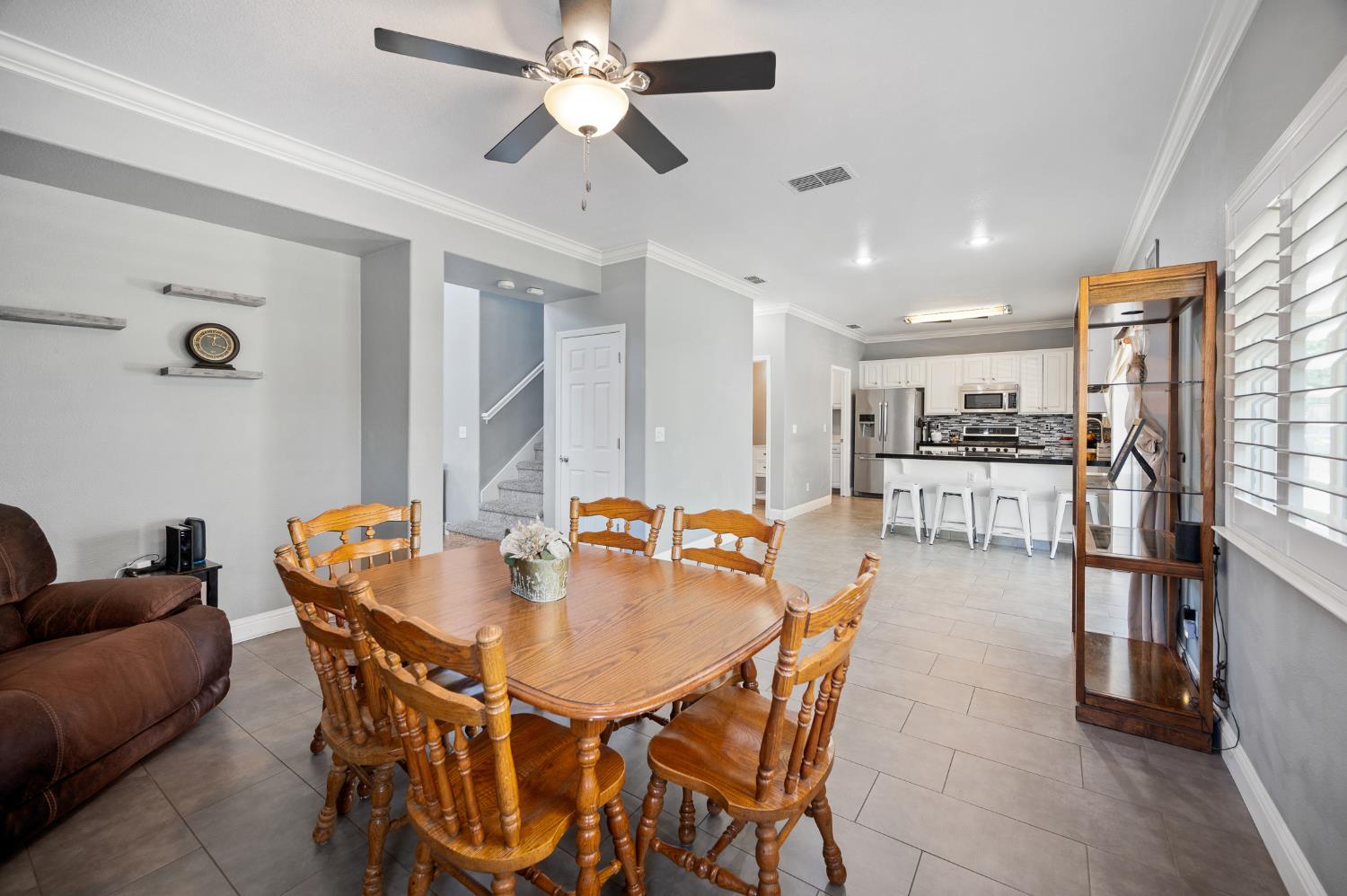 7005 Prelude Ln, Hughson, CA 95326