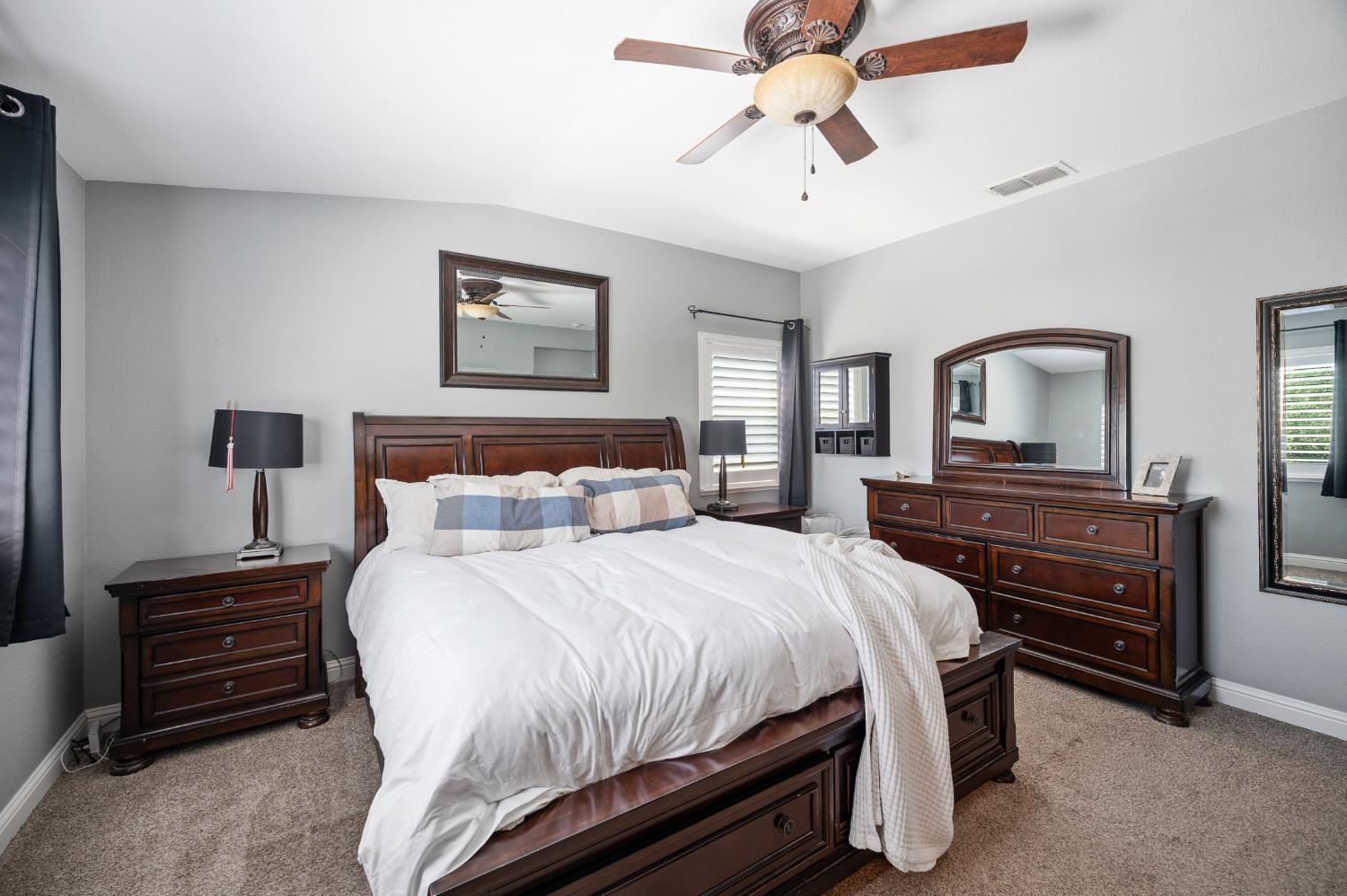 7005 Prelude Ln, Hughson, CA 95326