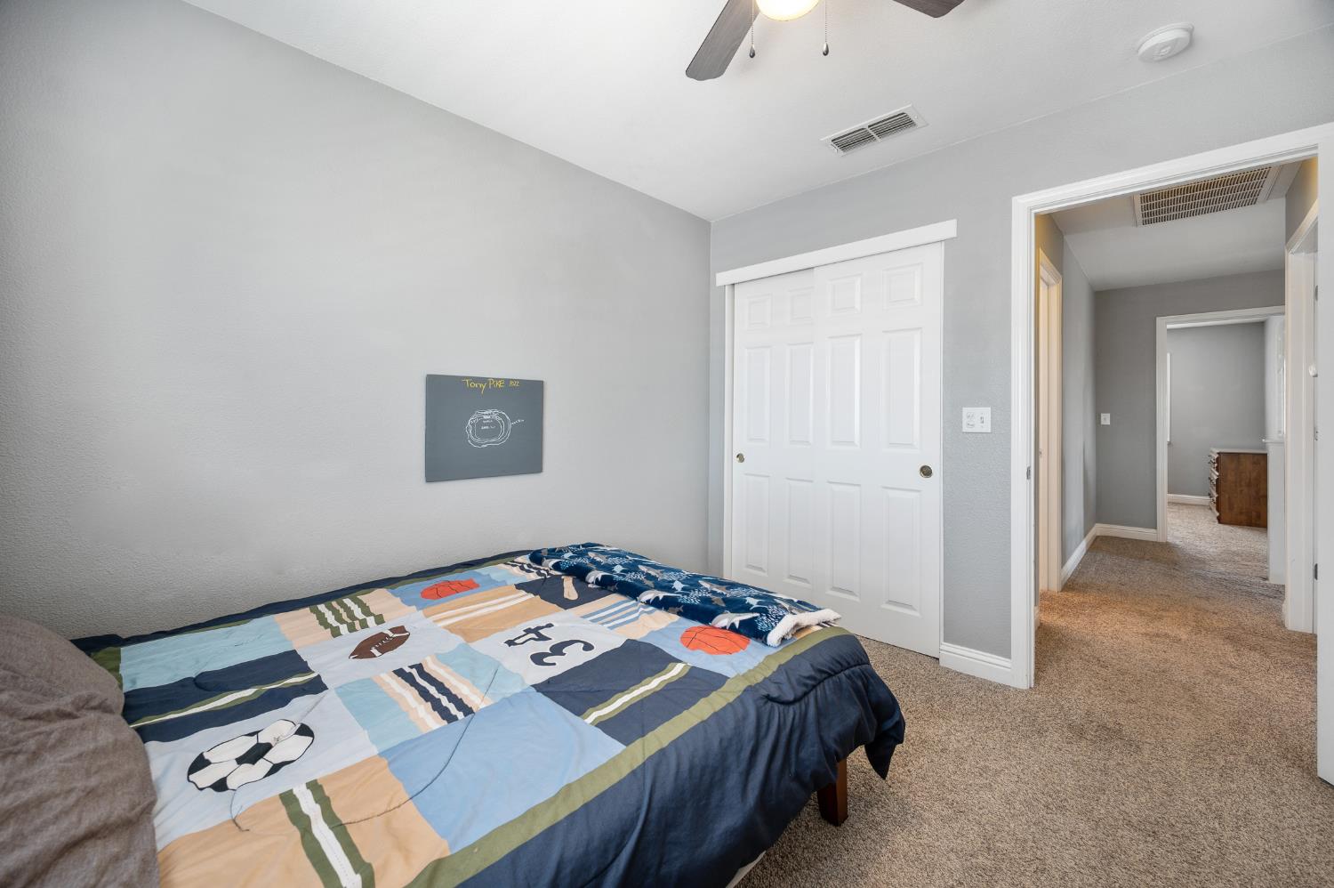 7005 Prelude Ln, Hughson, CA 95326