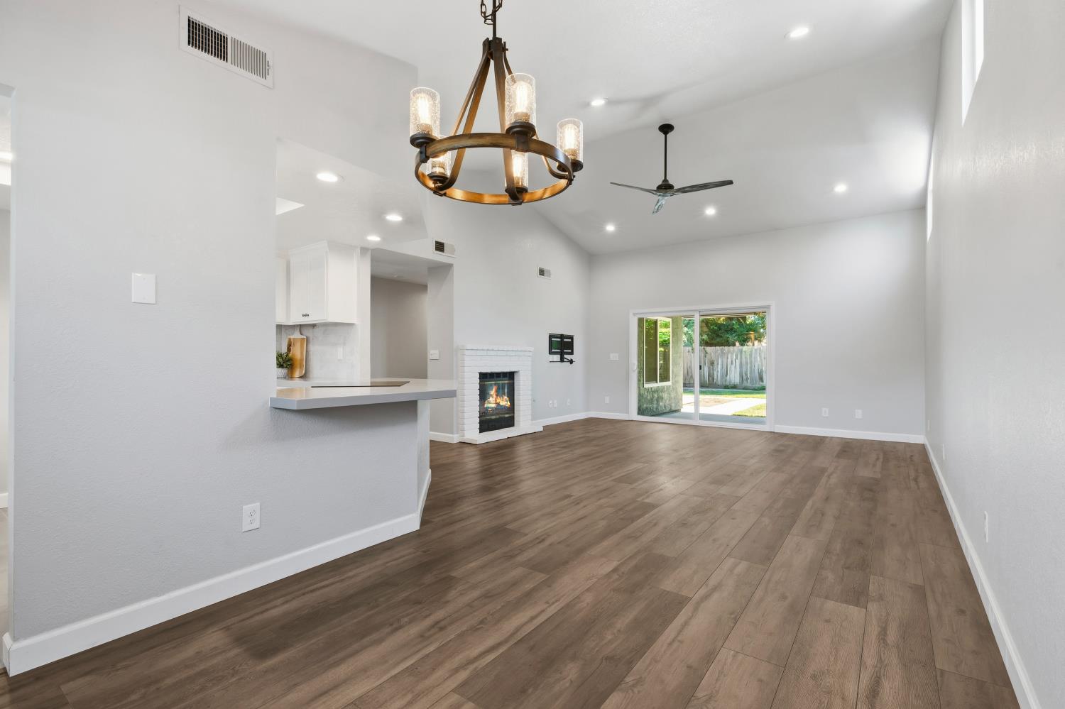 2804 March Ct, Modesto, CA 95358