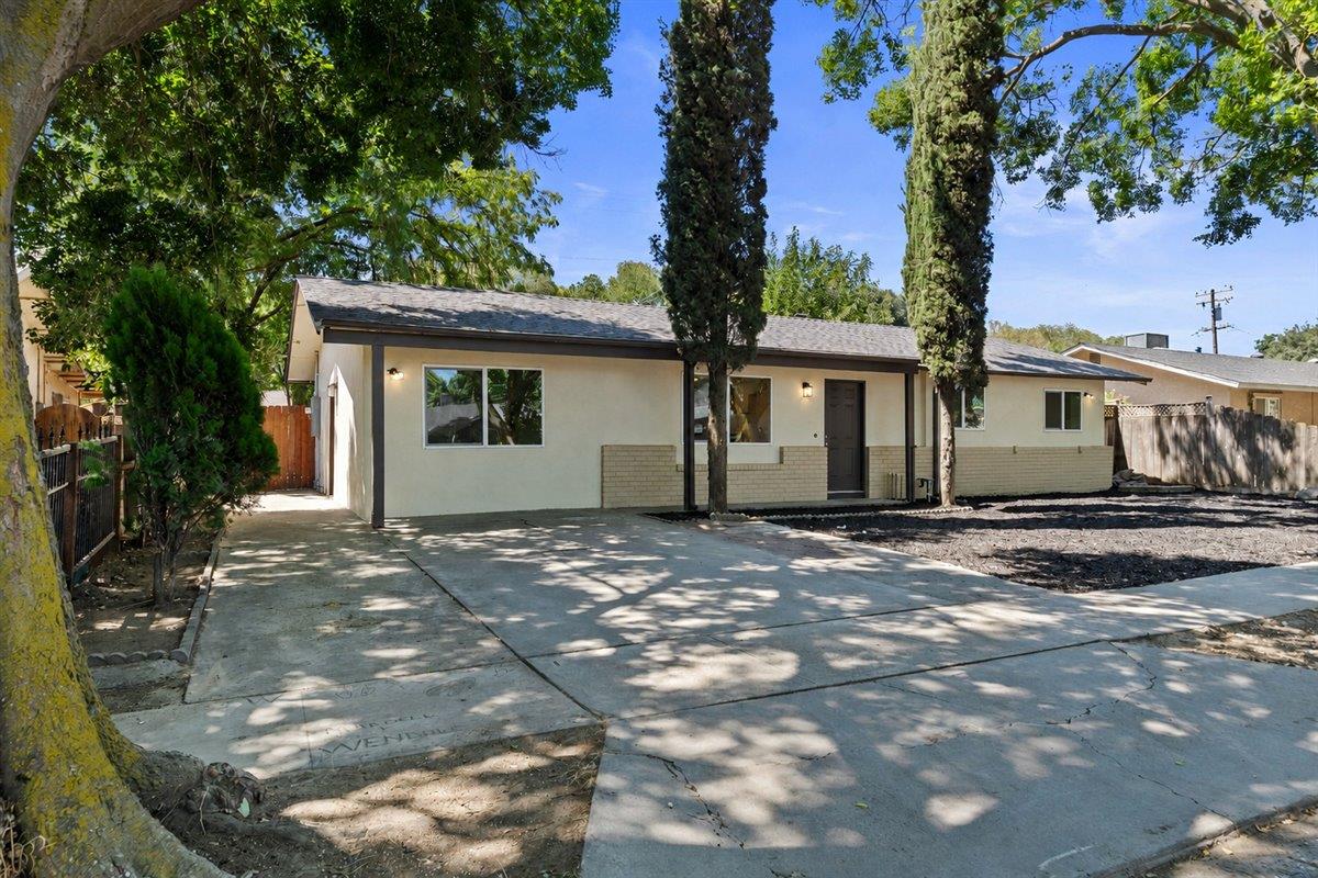 1530 Pelton Ave, Modesto, CA 95351