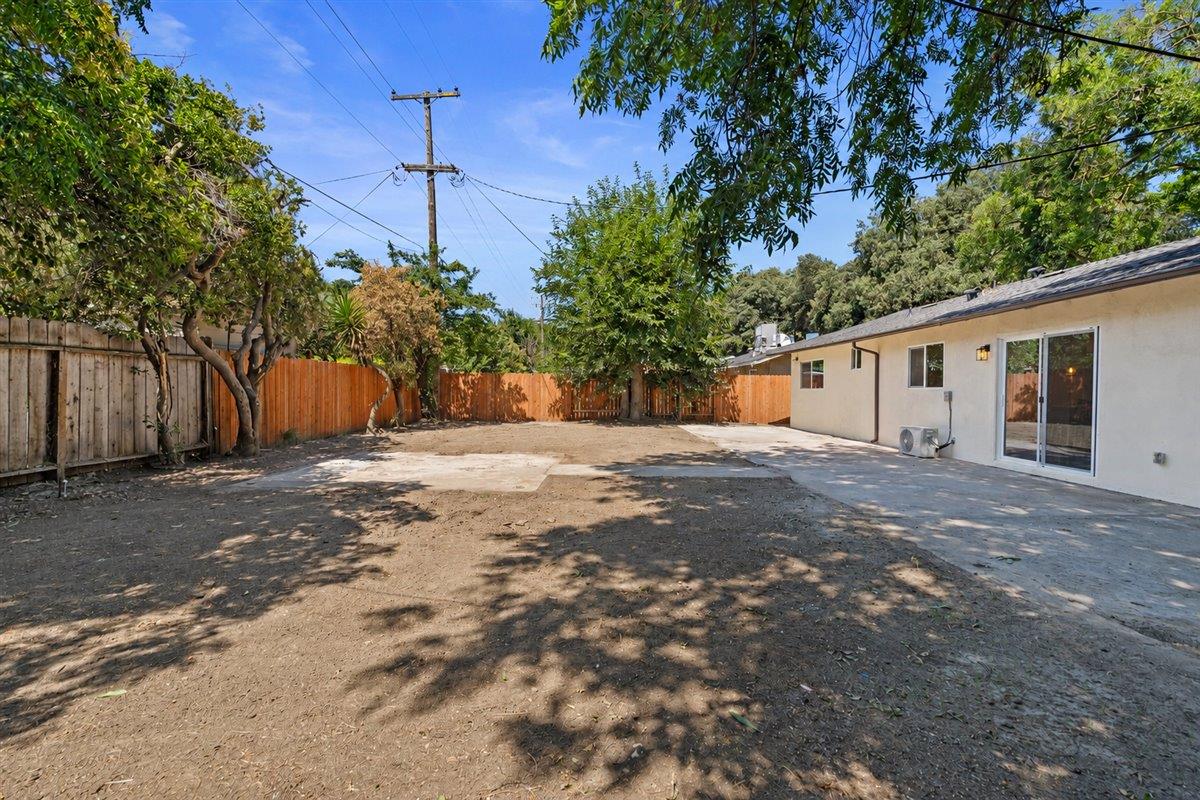 1530 Pelton Ave, Modesto, CA 95351