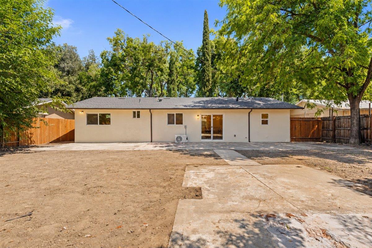 1530 Pelton Ave, Modesto, CA 95351