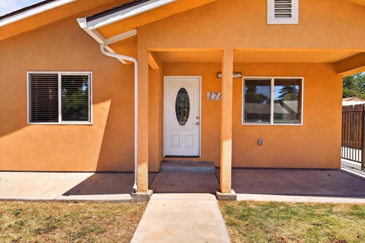 1709 Shaddox Ave, Modesto, CA 95358