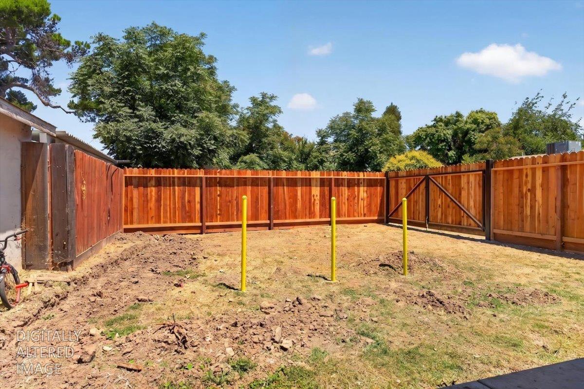 1709 Shaddox Ave, Modesto, CA 95358