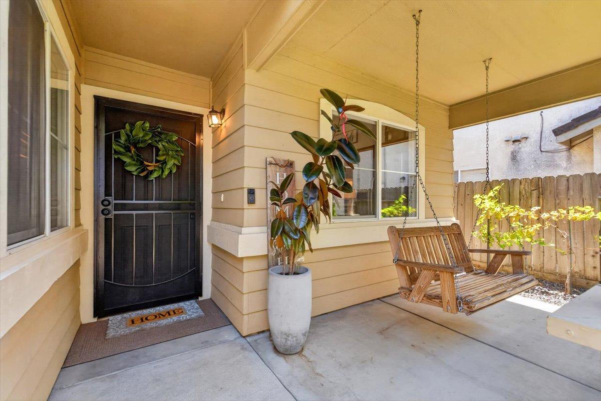 532 Codington Way, Modesto, CA 95357