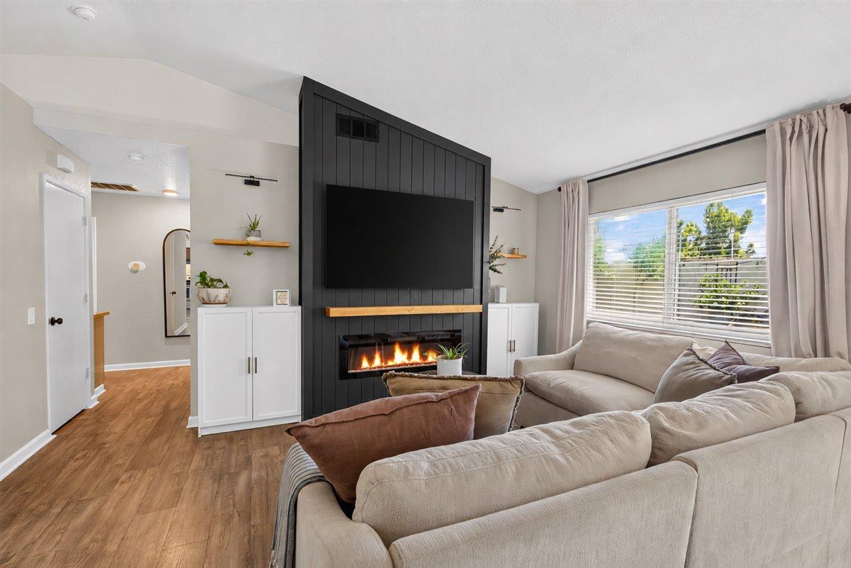 532 Codington Way, Modesto, CA 95357