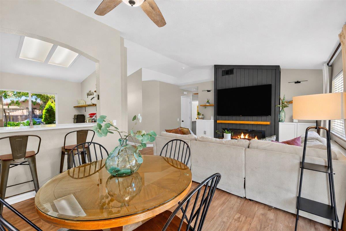 532 Codington Way, Modesto, CA 95357