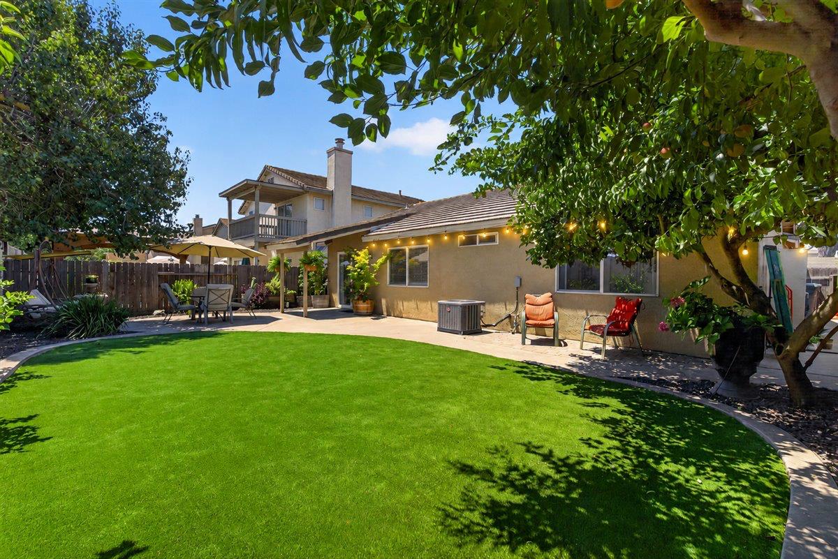 532 Codington Way, Modesto, CA 95357