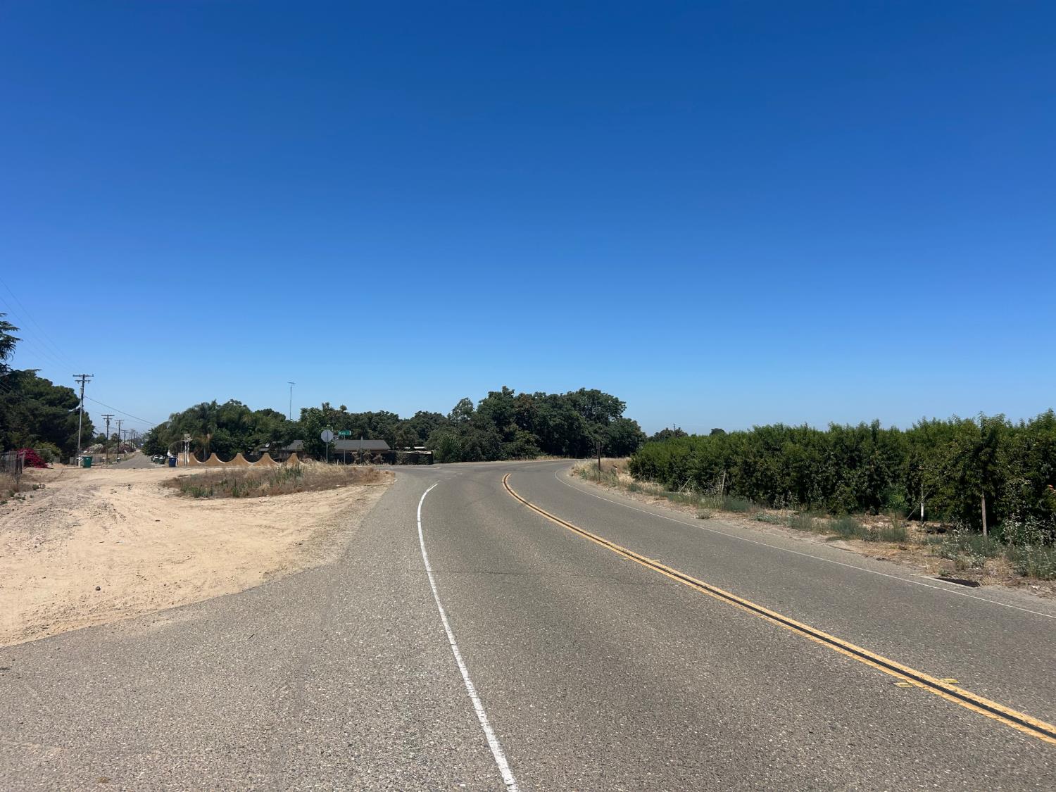 14604 Campground Rd, Delhi, CA 95315