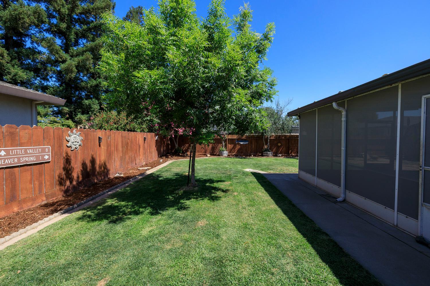 600 Zinfandel Dr, Escalon, CA 95320