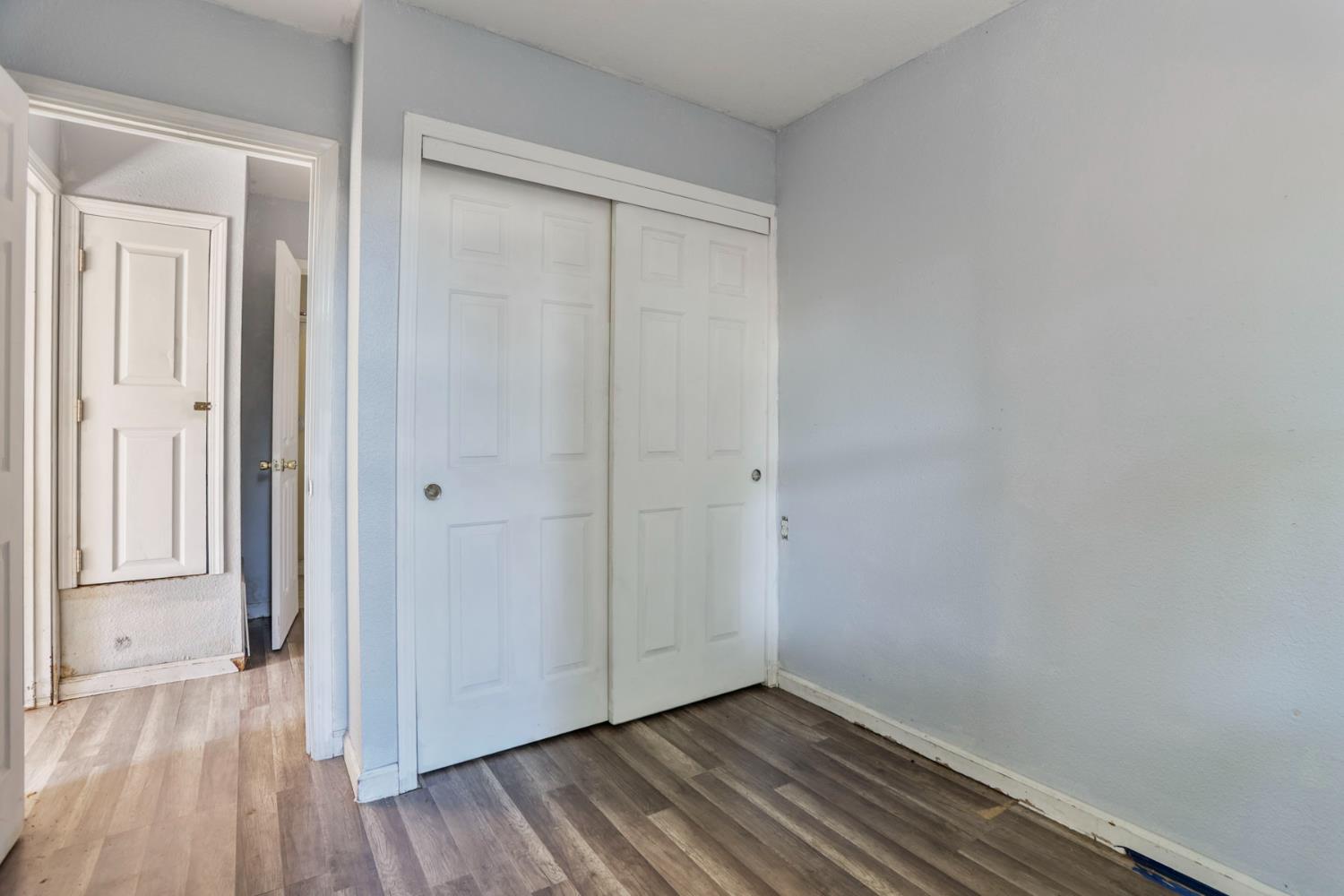 916 Elm Ave, Modesto, CA 95354
