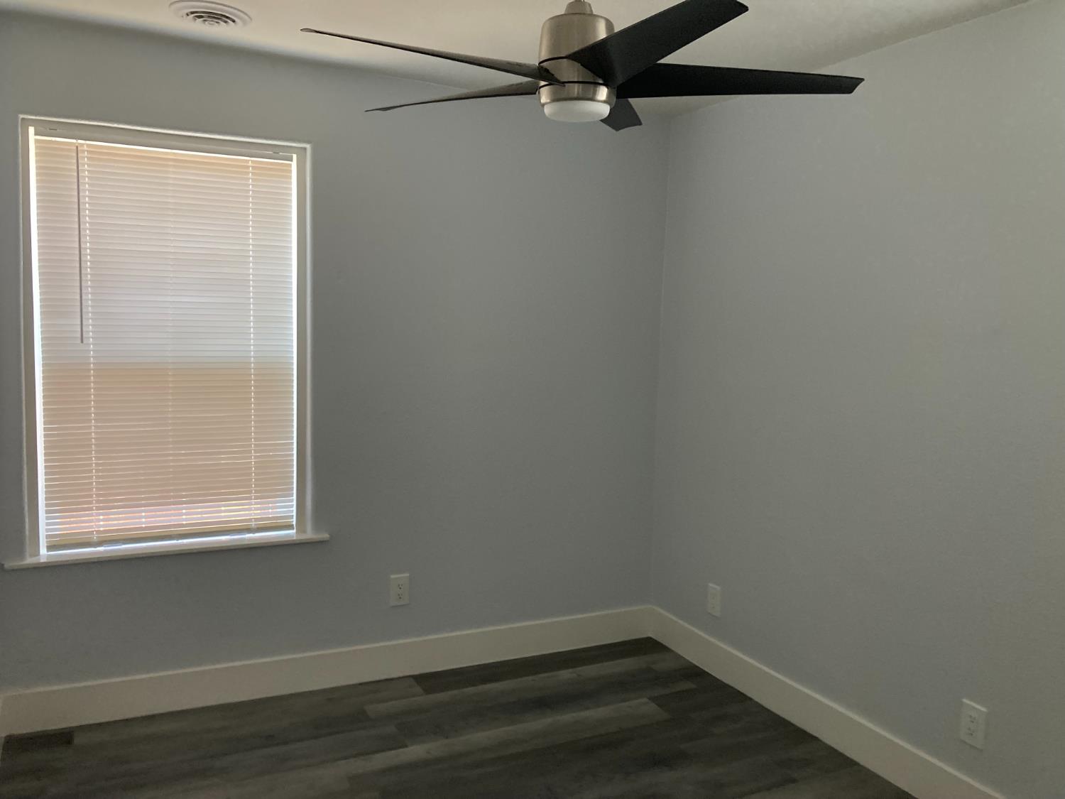 322 Kerr Ave, Modesto, CA 95354
