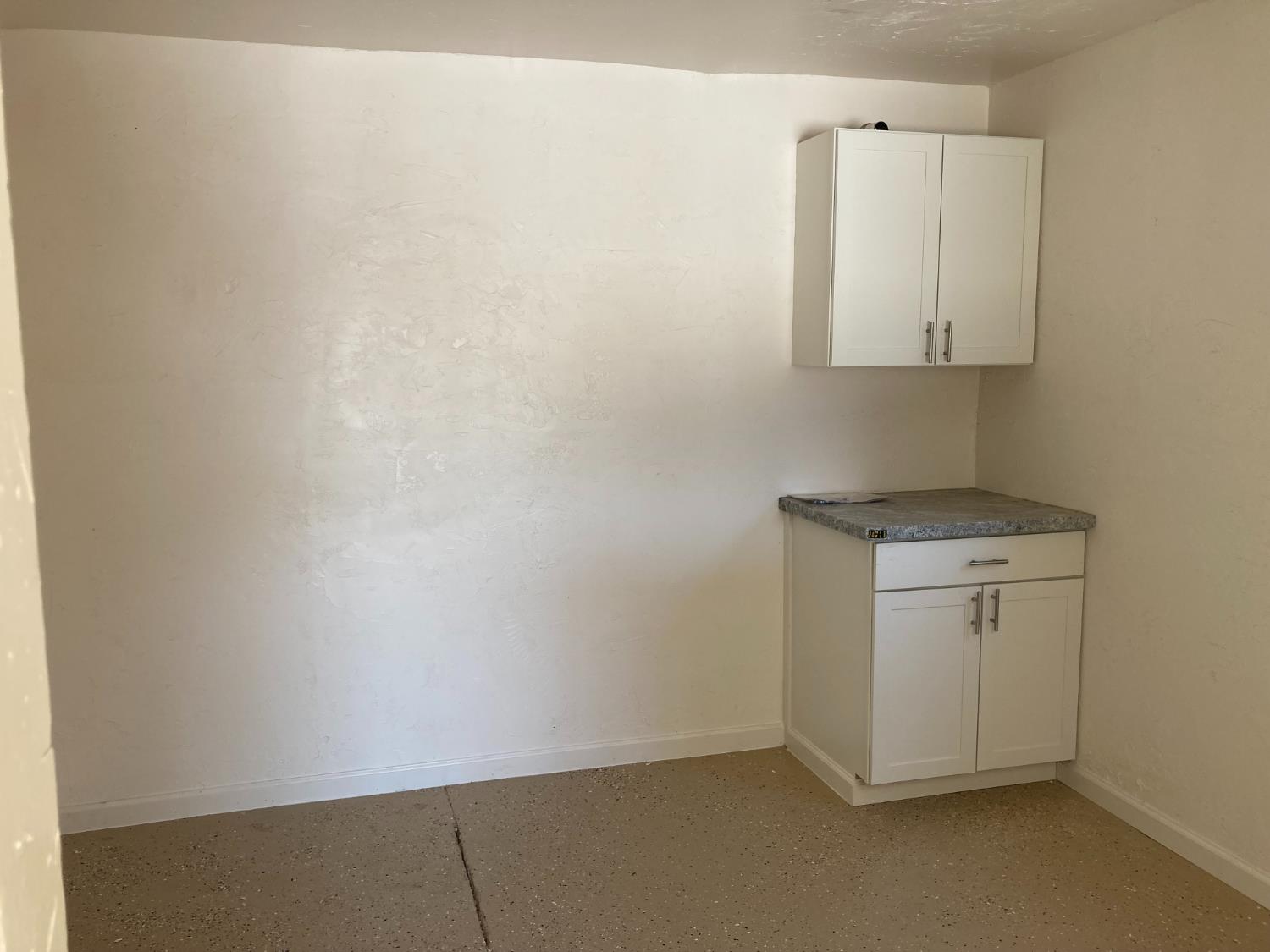 322 Kerr Ave, Modesto, CA 95354